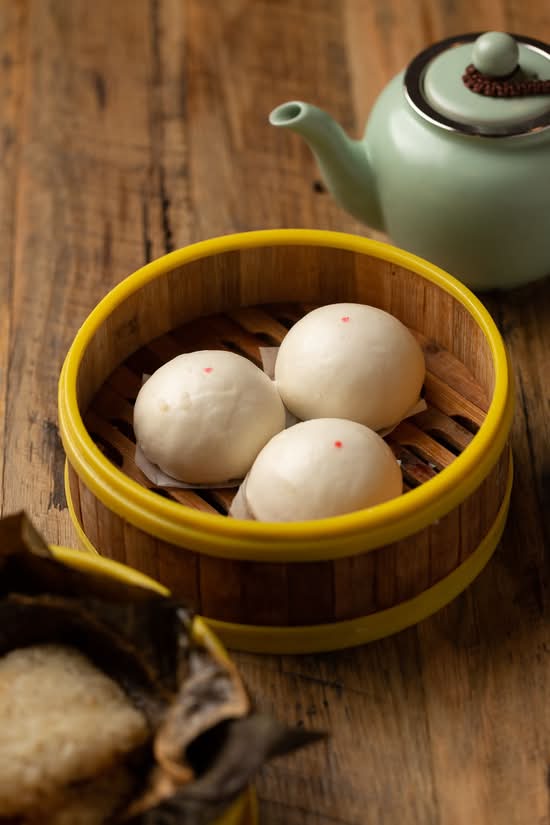 022_Steamed Creamy Custard Buns  奶黄包